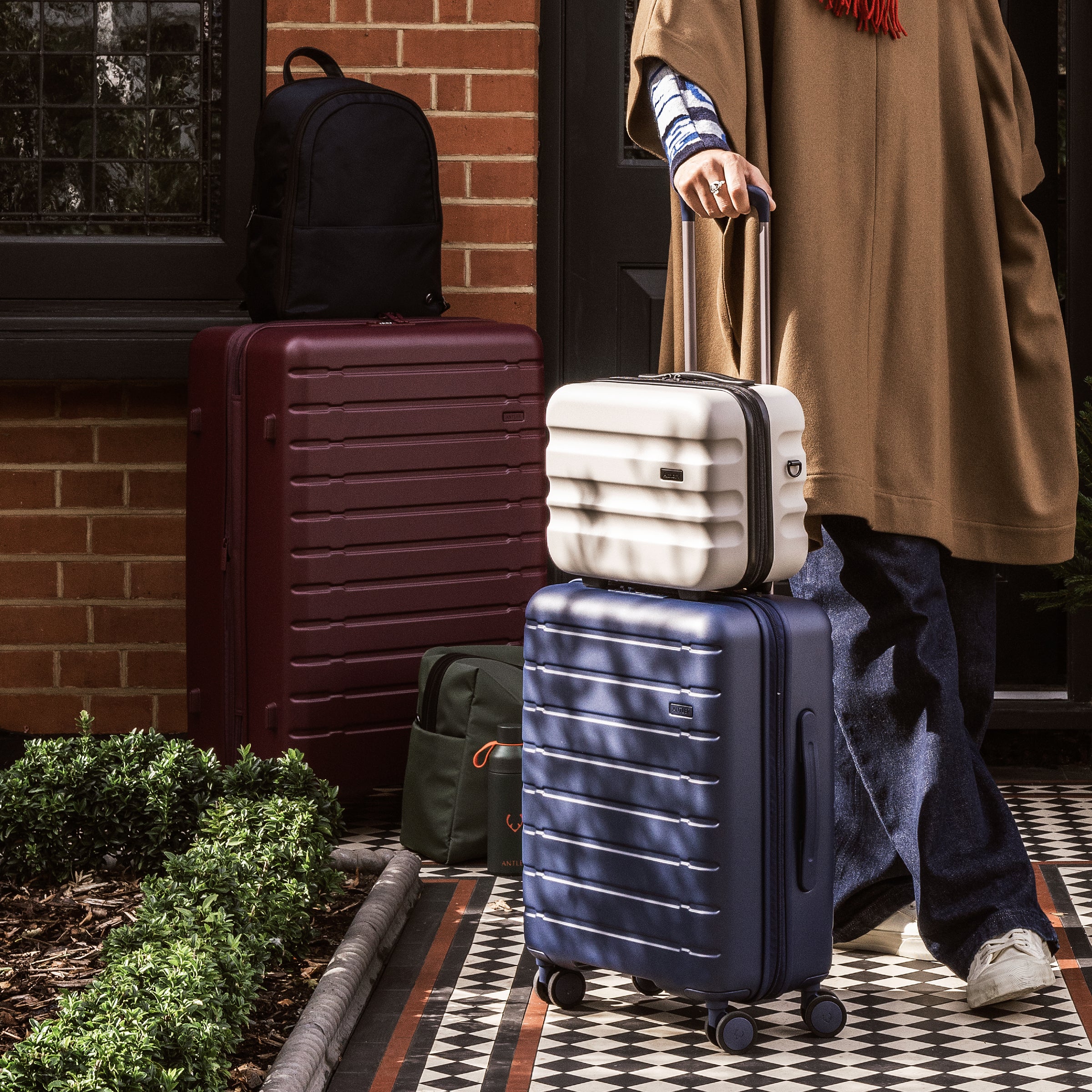 Away large online suitcase