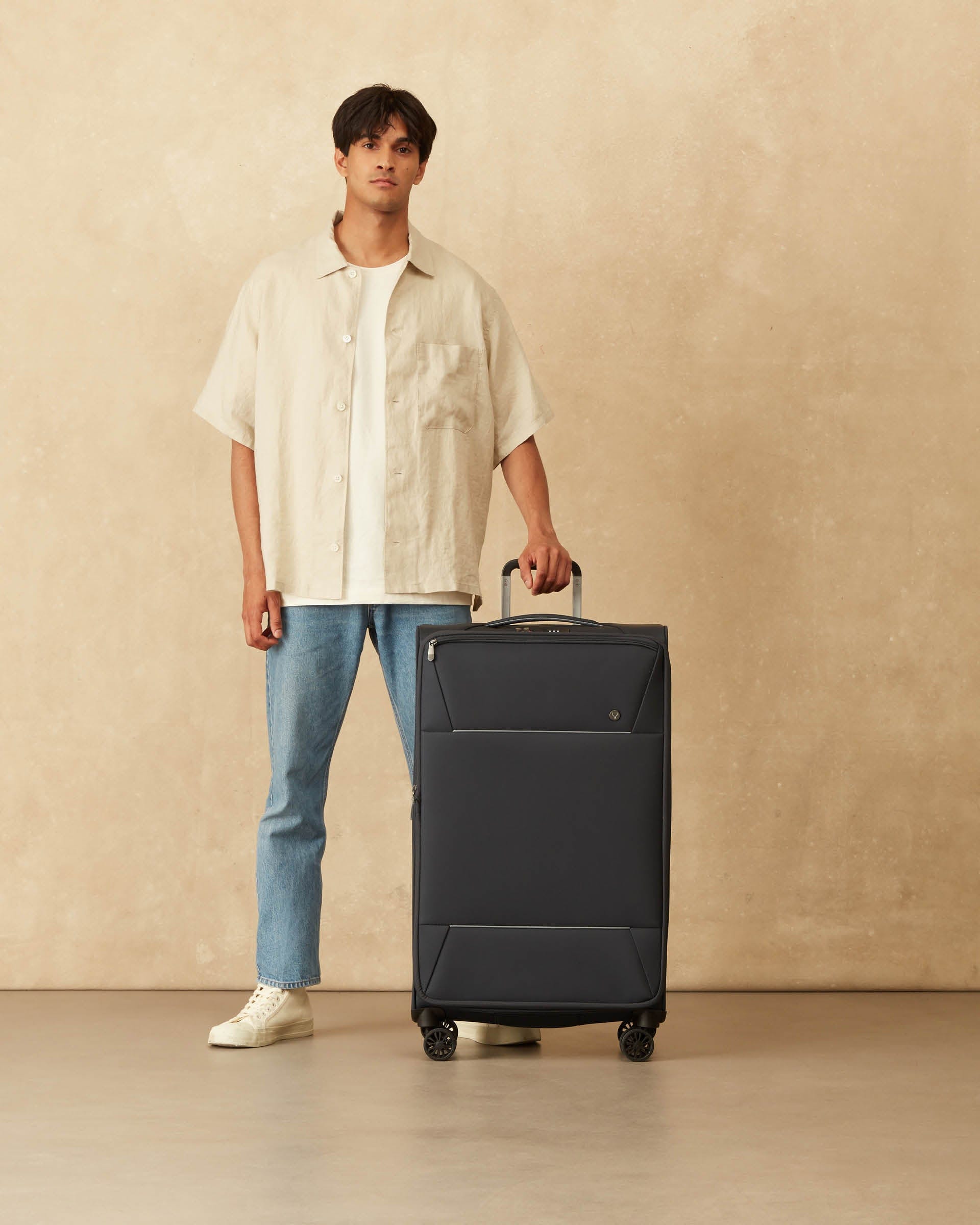 Brixham Large Suitcase Navy | Soft Shell Suitcase – Antler UK