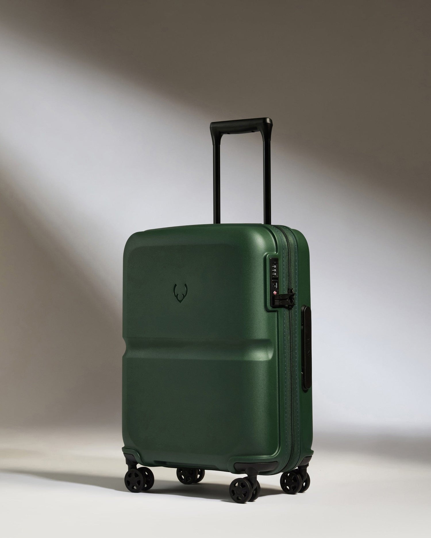 Antler Luggage -  Cabin Suitcase in Antler Green - Single Stripe - Hard Suitcase Cabin Suitcase in Green - Single Stripe | Cabin Bag & Hard Luggage