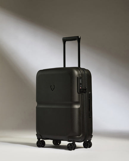 Antler Luggage -  Cabin Suitcase in Black - Single Stripe - Hard Suitcase Cabin Suitcase in Black - Single Stripe | Cabin Bag & Hard Luggage