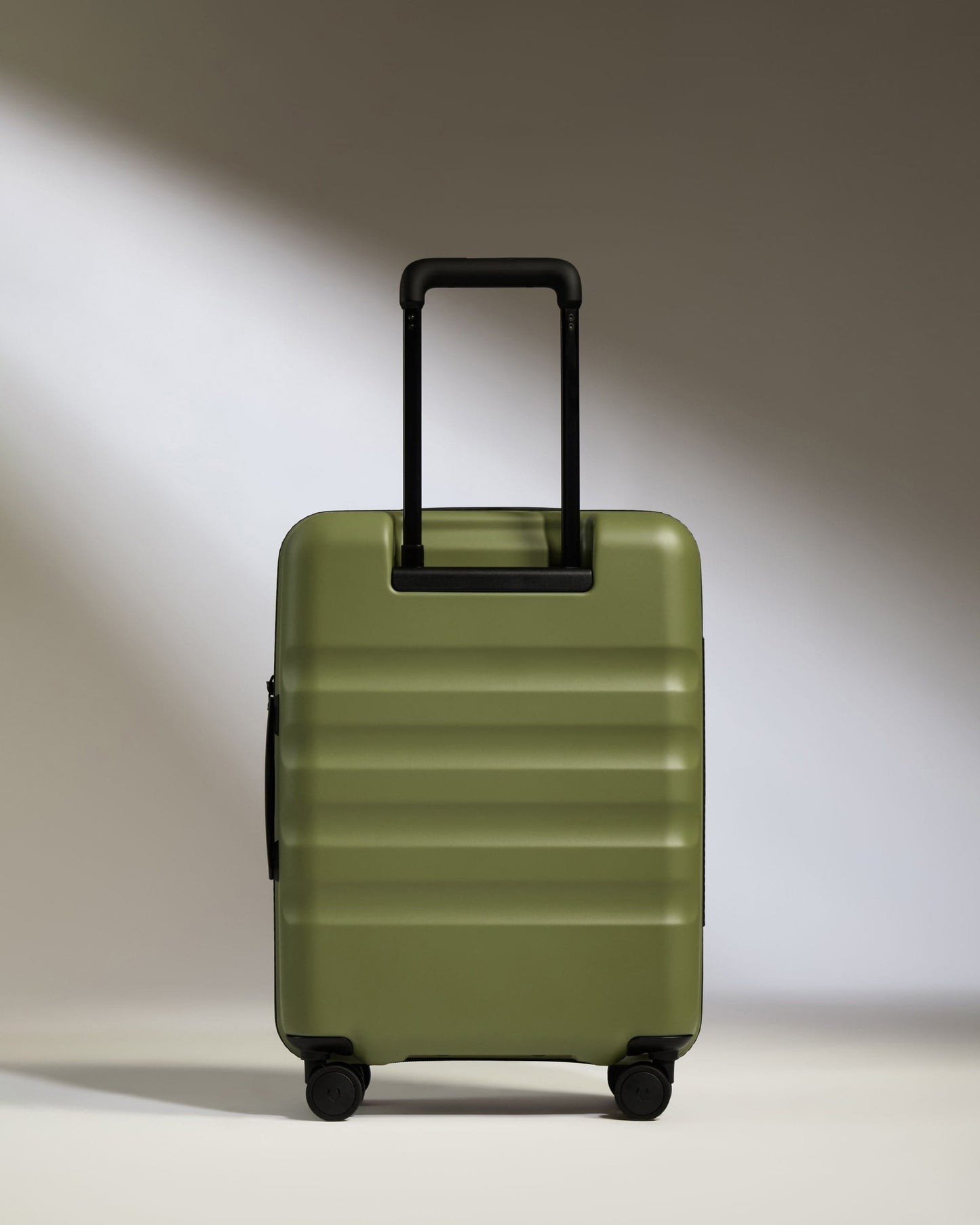 Antler Luggage -  Cabin Suitcase in Fern Green - Icon Stripe - Hard Suitcase Icon Stripe Cabin in Green | Lightweight & Hard Shell Suitcase | Cabin Bag