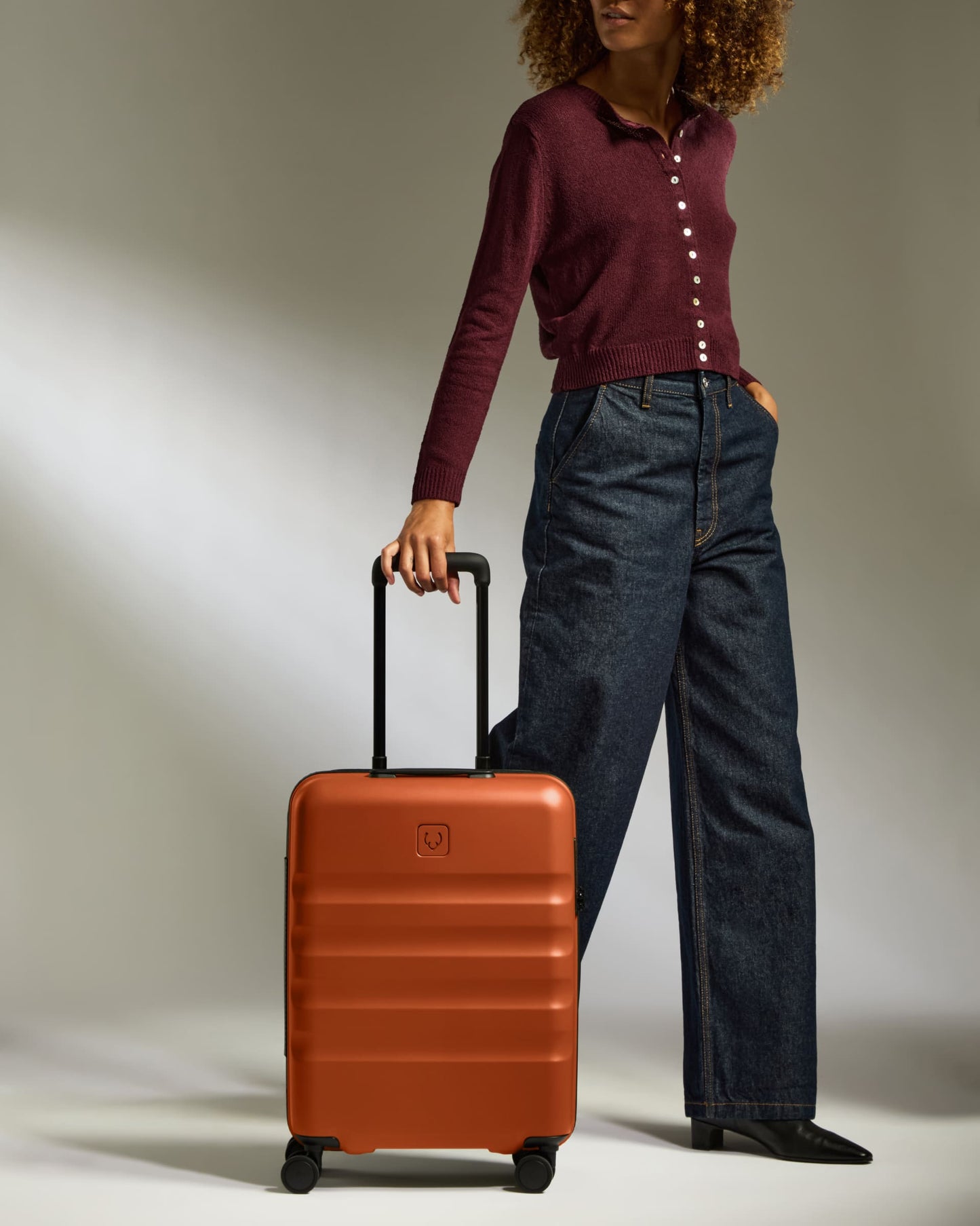 Antler Luggage -  Cabin Suitcase in Maple Red - Icon Stripe - Hard Suitcase Icon Stripe Cabin in Red | Lightweight & Hard Shell Suitcase | Cabin Bag