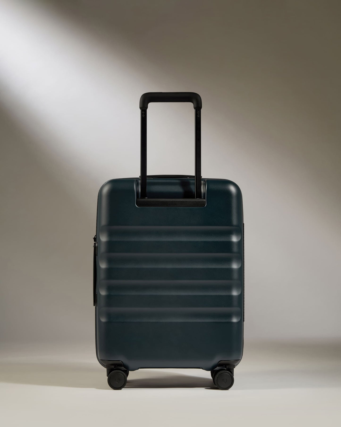 Antler Luggage -  Cabin with Pocket Suitcase in Indigo Blue - Icon Stripe - Hard Suitcase Cabin with Pocket Suitcase in Navy - Icon Stripe | Hard Suitcase