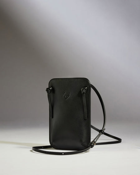 Antler Luggage -  Crossbody Bag in Black Leather - 1914 Collection - Cross Body Bag Crossbody Bag in Black Leather - 1914 Collection | Travel Bag & Accessories