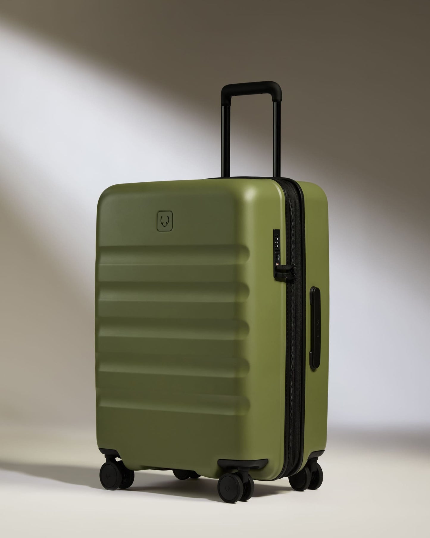 Antler Luggage -  Expandable Cabin Suitcase Set in Fern Green - Icon Stripe - Hard Suitcase Expandable Cabin Suitcase Set in Green - Icon Stripe | Lightweight & Hard Shell Suitcase