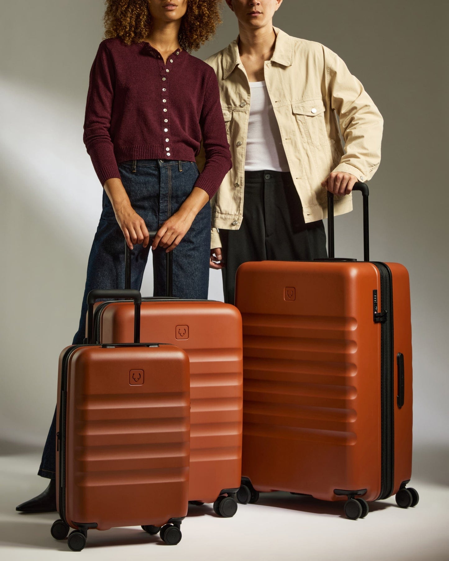 Antler Luggage -  Expandable Cabin Suitcase Set in Maple Red - Icon Stripe - Hard Suitcase Expandable Cabin Suitcase Set in Red - Icon Stripe | Lightweight & Hard Shell Suitcase