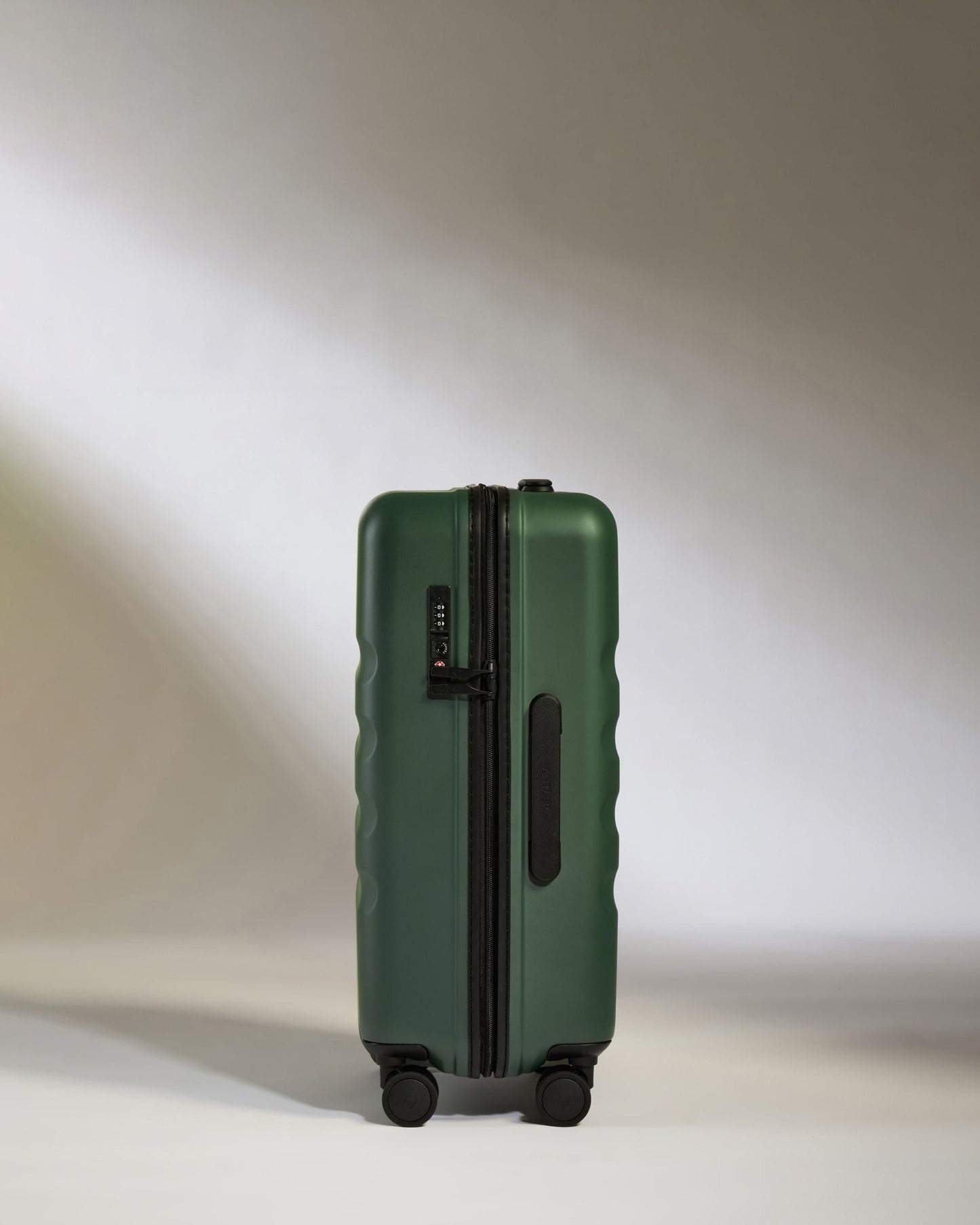 Antler Luggage -  Icon Stripe Biggest Cabin in Antler Green - Hard Suitcase Icon Stripe Biggest Cabin in Green | Lightweight & Hard Shell Suitcase