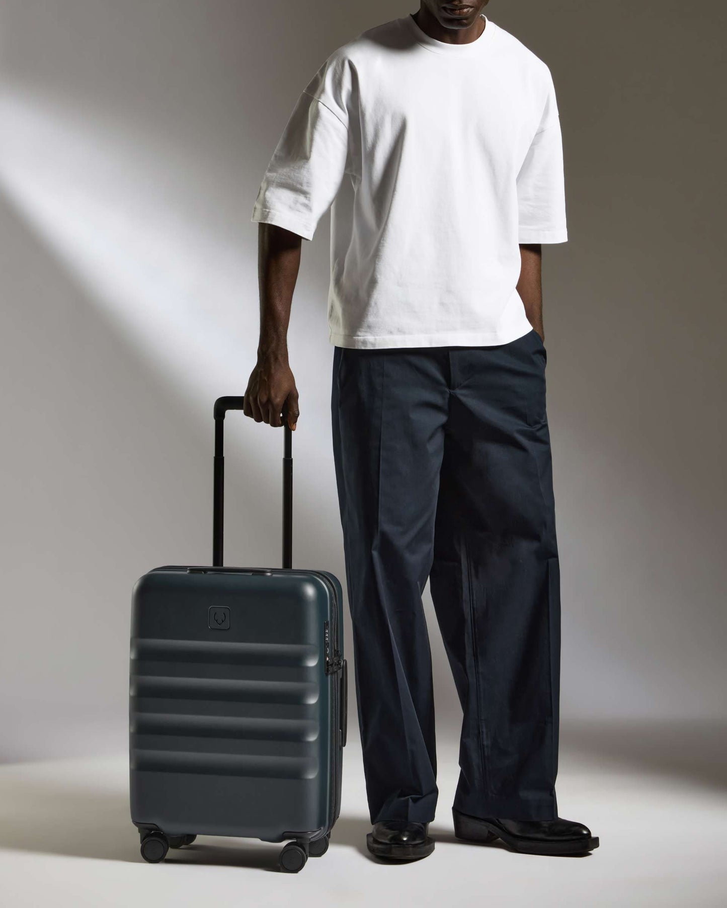 Antler Luggage -  Icon Stripe Cabin in Indigo Blue - Hard Suitcase Icon Stripe Cabin in Navy | Lightweight & Hard Shell Suitcase | Cabin Bag