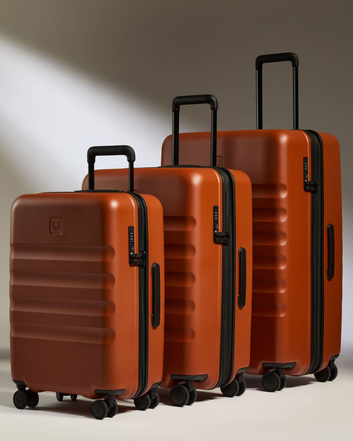 Antler Luggage -  Large Cabin Suitcase Set in Maple Red - Icon Stripe - Hard Suitcase Large Cabin Suitcase Set in Red - Icon Stripe | Lightweight & Hard Shell Suitcase