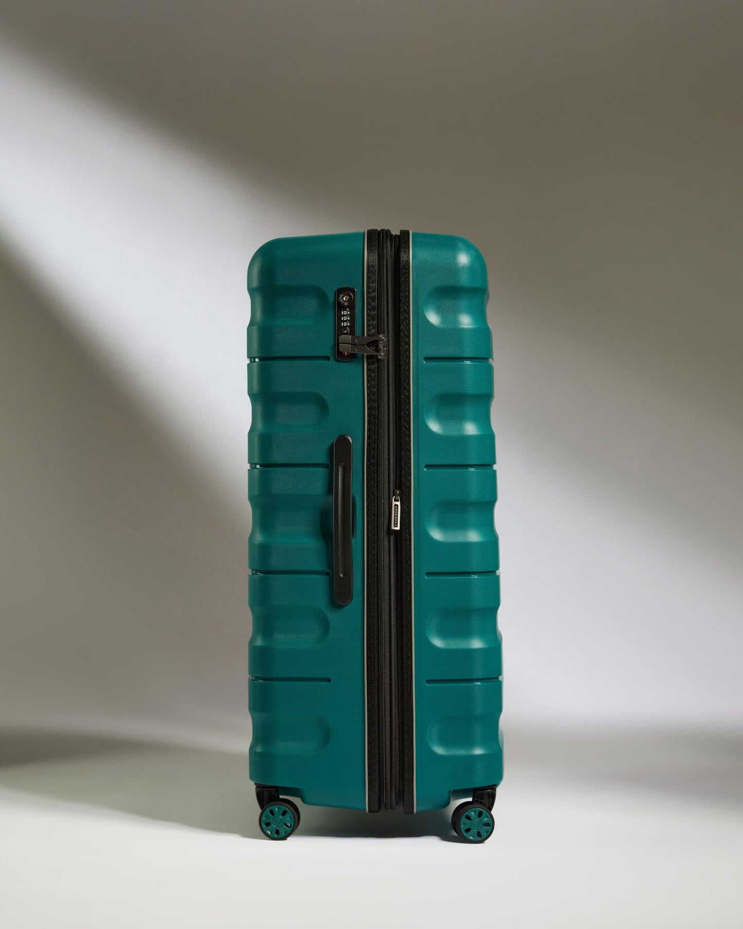 Antler Luggage -  Large Suitcase in Deep Teal - Lincoln - Hard Suitcases Large Suitcase in Blue (Deep Teal) - Lincoln | Hard Suitcase | Antler UK