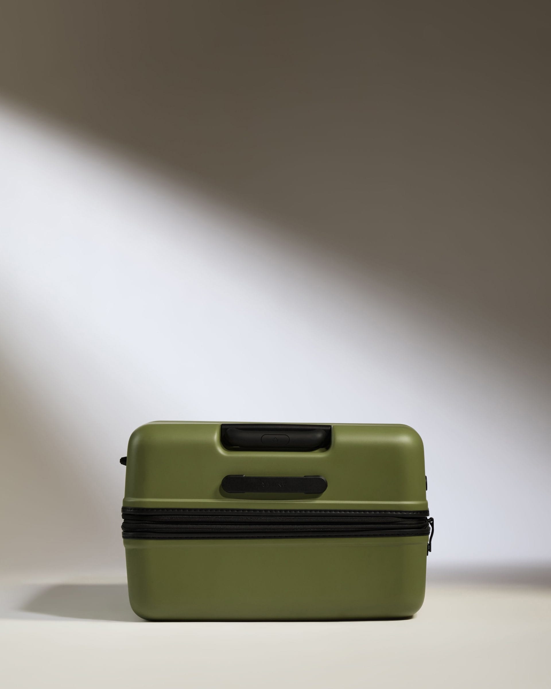 Antler Luggage -  Large Suitcase in Fern Green - Icon Stripe - Hard Suitcase Icon Stripe Large Suitcase in Green | Lightweight & Hard Shell Suitcase