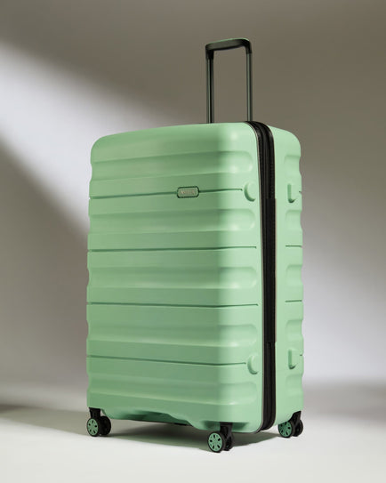 Antler Luggage -  Large Suitcase in Mineral - Lincoln - Hard Suitcase Large Suitcase in Green (Mineral) - Lincoln | Large Suitcases