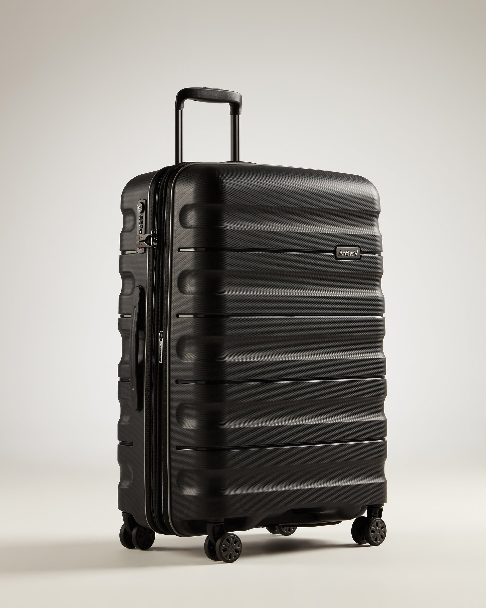 Antler Luggage -  Lincoln medium in black - Hard Suitcases Lincoln Medium Suitcase Black | Hard Suitcase | Antler UK