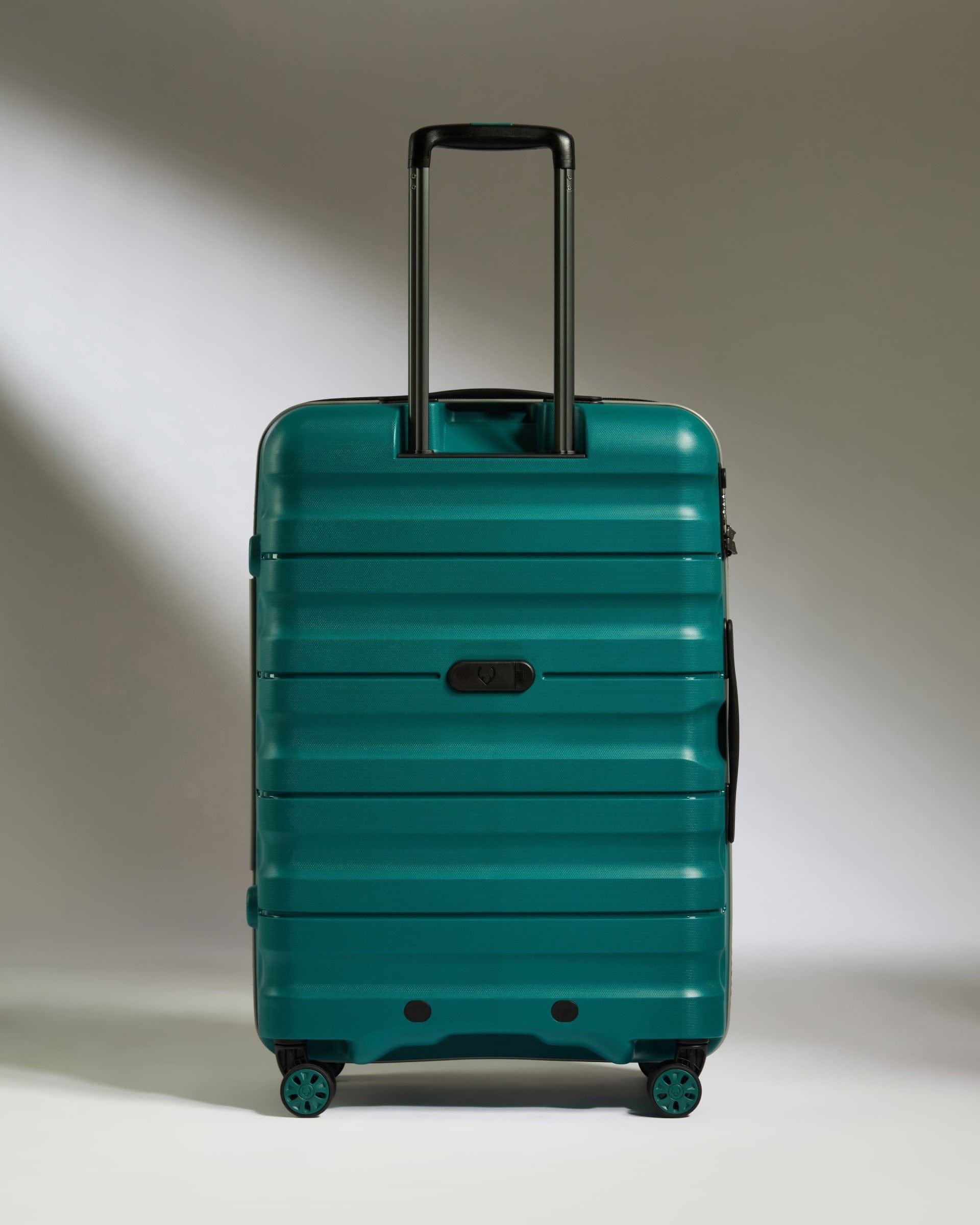 Antler Luggage -  Medium Suitcase in Deep Teal - Lincoln - Hard Suitcases Medium Suitcase in Blue (Deep Teal) - Lincoln | Hard Suitcase | Antler UK