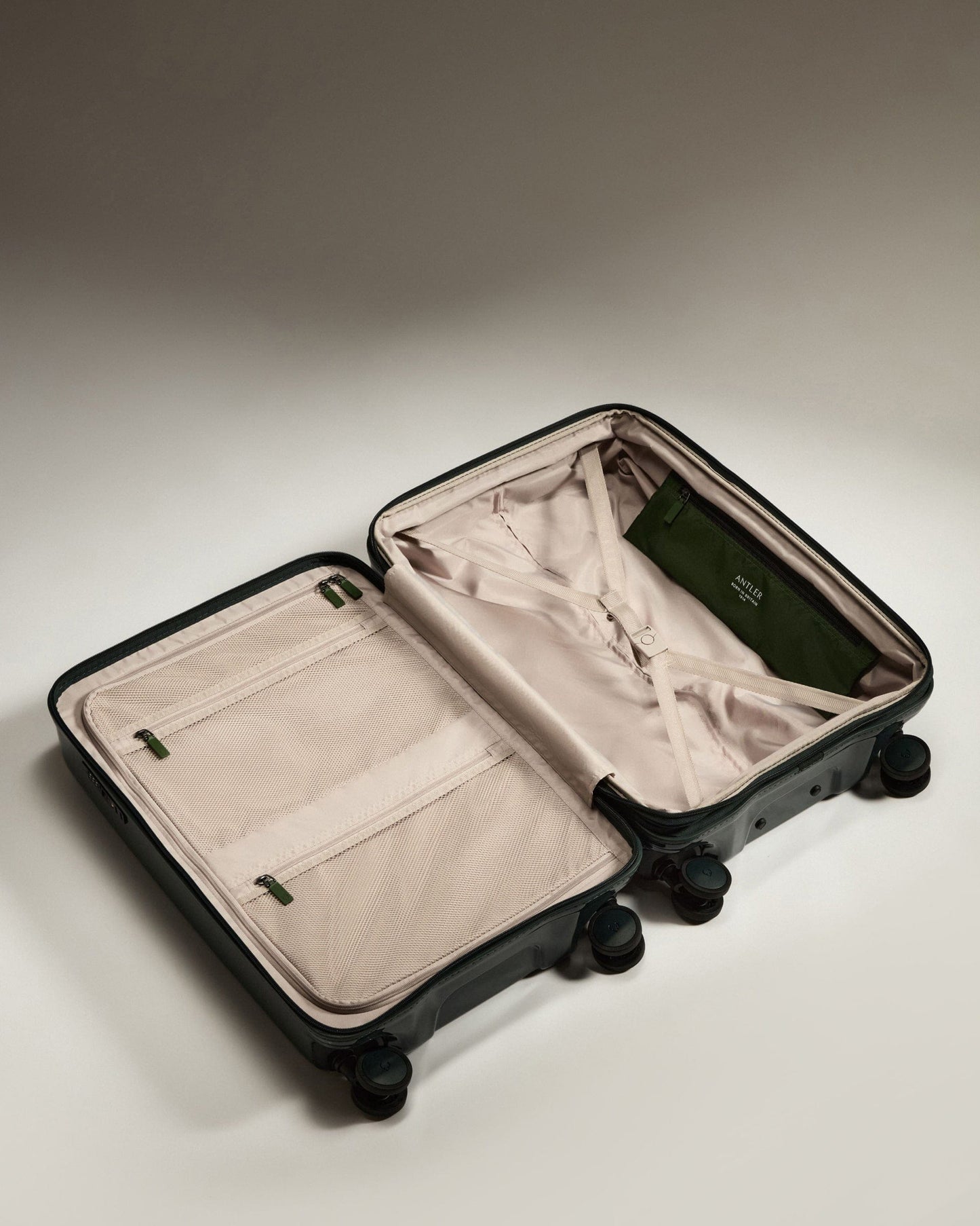 Antler Luggage -  Medium Suitcase in Green Gloss - Icon Stripe - Hard Suitcase Medium suitcase in Green Gloss - Icon Stripe | Lightweight & Hard Shell Suitcase