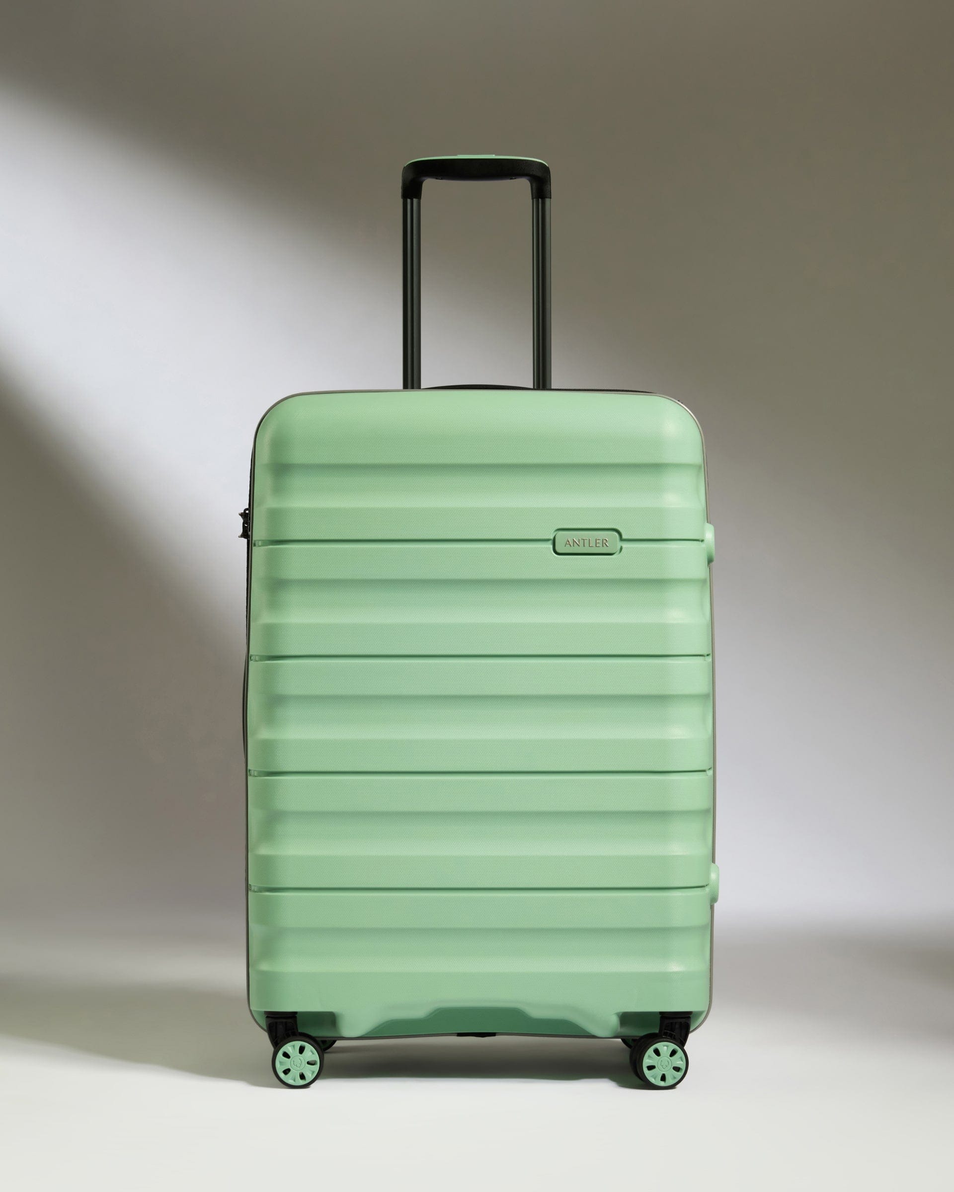 Antler Luggage -  Medium Suitcase in Mineral - Lincoln - Hard Suitcases Medium Suitcase in Green (Mineral) - Lincoln | Hard Suitcase | Antler UK