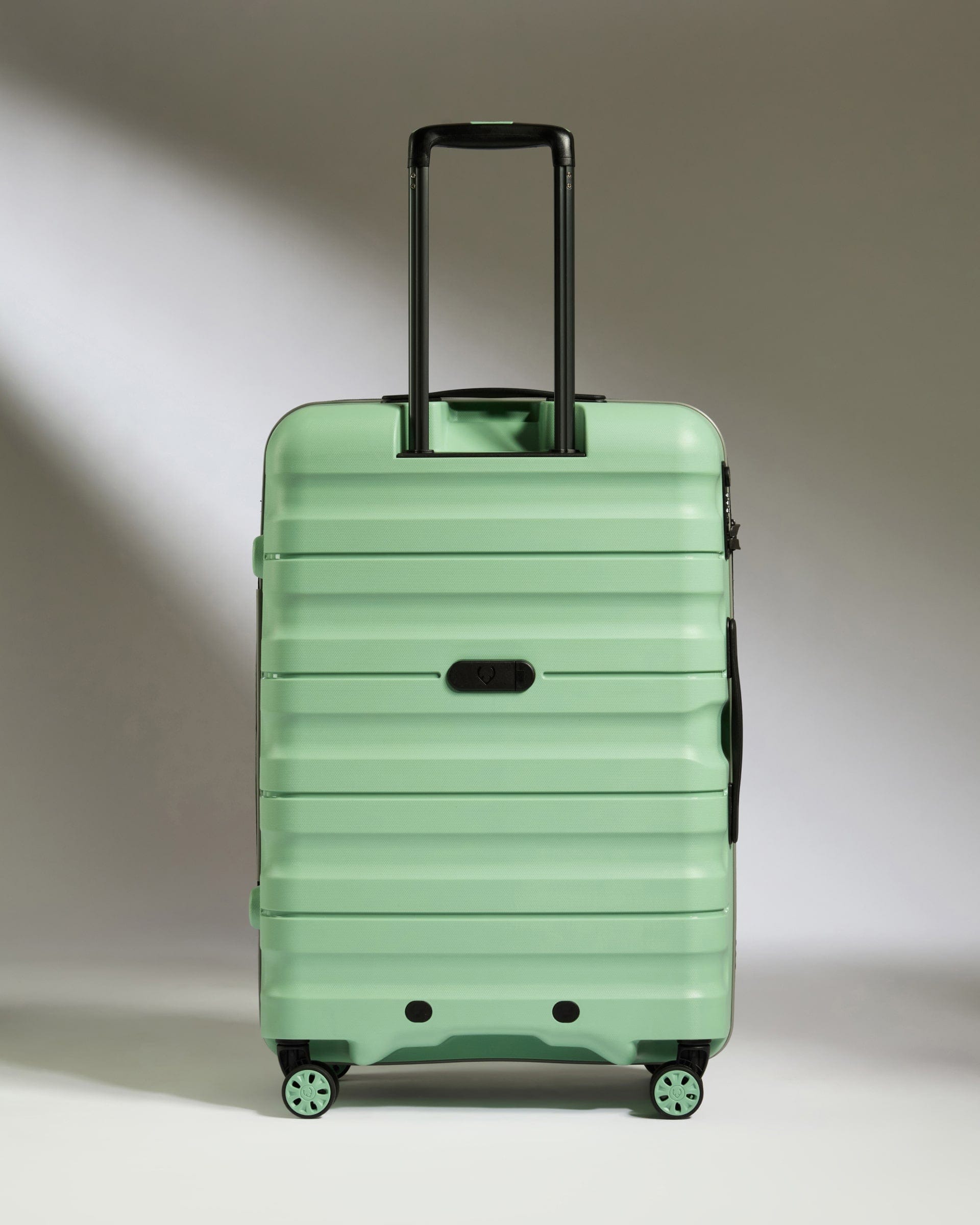 Antler Luggage -  Medium Suitcase in Mineral - Lincoln - Hard Suitcases Medium Suitcase in Green (Mineral) - Lincoln | Hard Suitcase | Antler UK