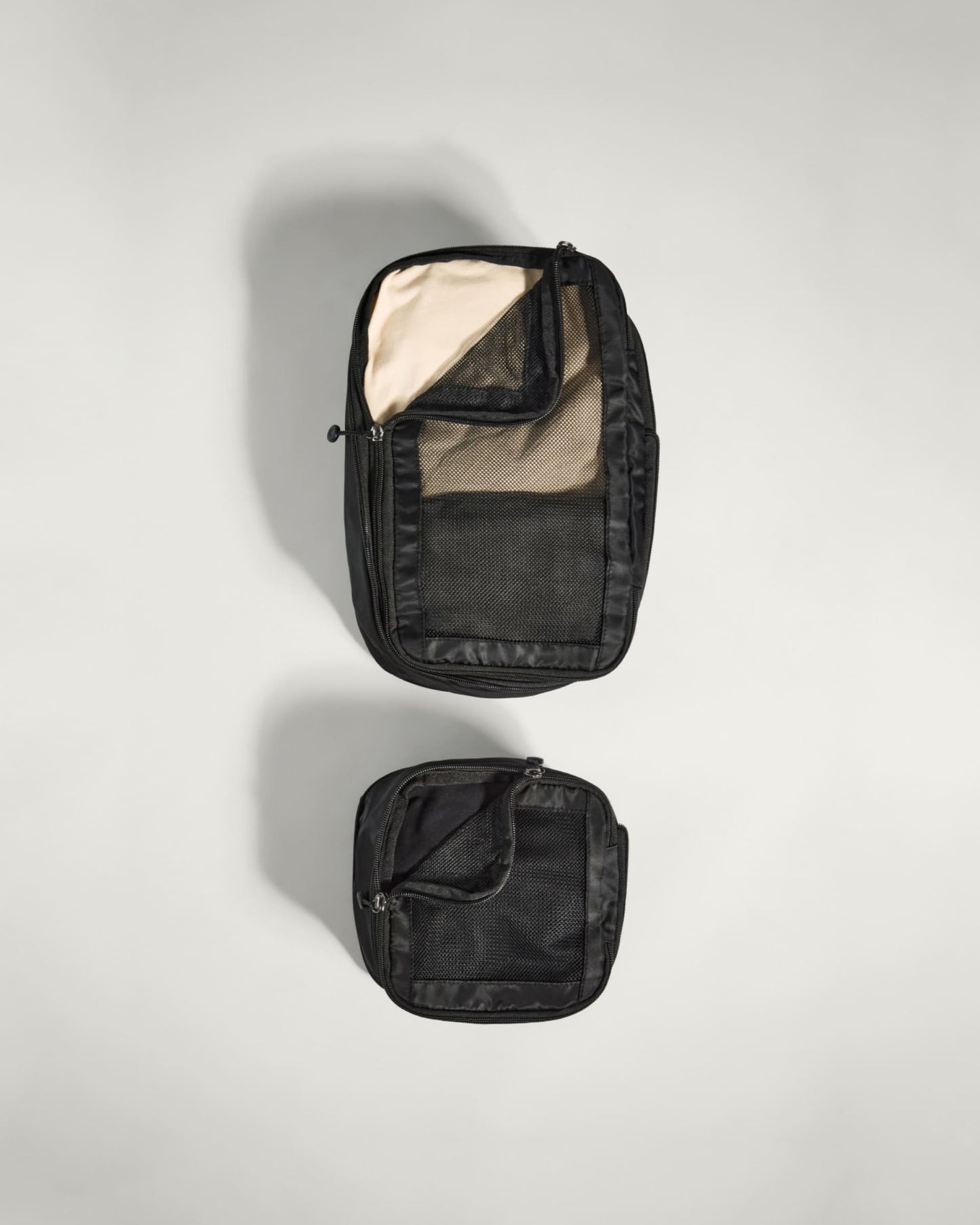 Antler Luggage -  Packing Cubes in Black - Set of 2 - Packing Cube Packing Cubes in Black Set of 2 » Travel Accessories » Packing Organiser