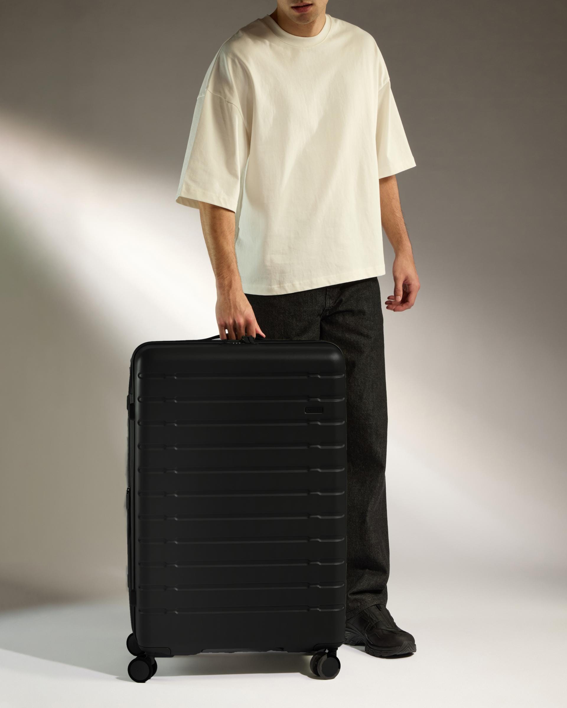 Antler Luggage -  Stamford 2.0 large in midnight black - Hard Suitcases Stamford 2.0 Large Suitcase Black | Hard Luggage | Antler UK