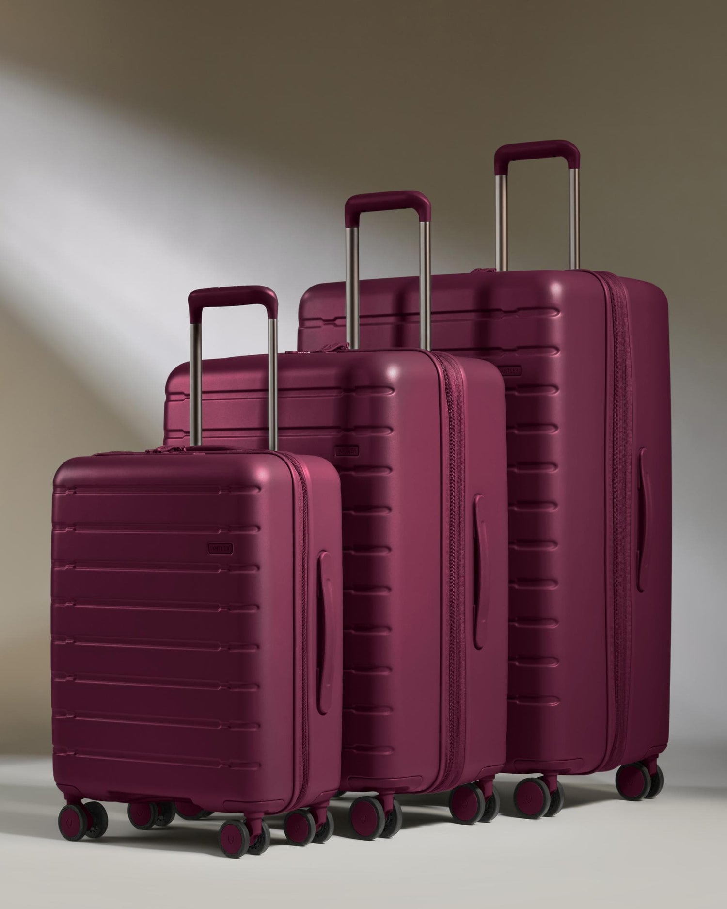 Antler Luggage -  Stamford 2.0 set in berry red - Hard Suitcases Stamford 2.0 Set of 3 Suitcases Red | Hard Luggage 