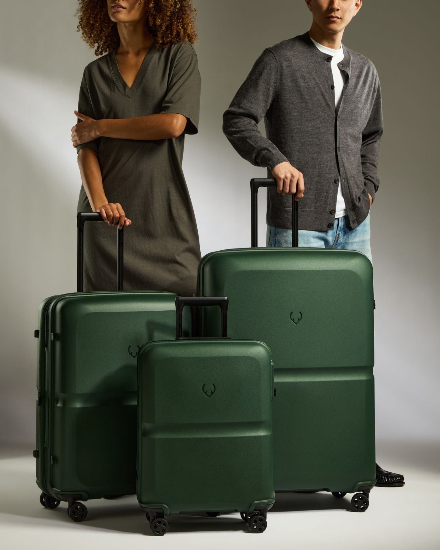 Antler Luggage -  Suitcase Set in Antler Green - Single Stripe - Hard Suitcase Suitcase Set in Green - Single Stripe | Cabin Luggage & Large Suitcases