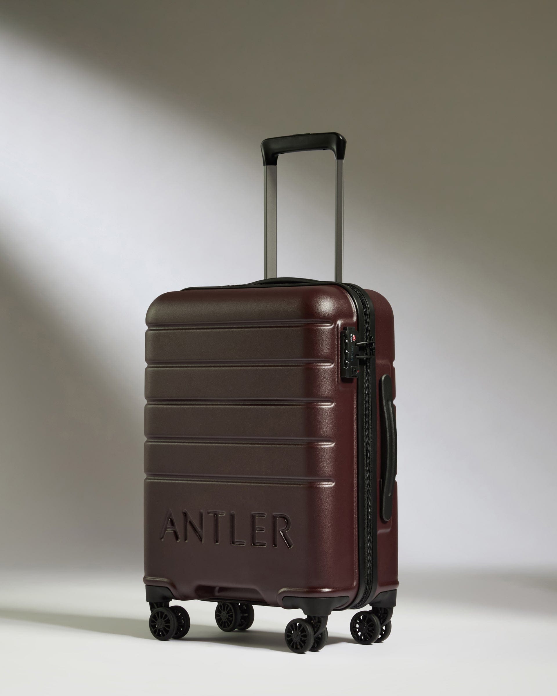 Antler Luggage -  Suitcase Set in Cedar Brown - Logo - Hard Suitcases Set of 3 Suitcases Brown - Logo | Lightweight Hard Shell Luggage